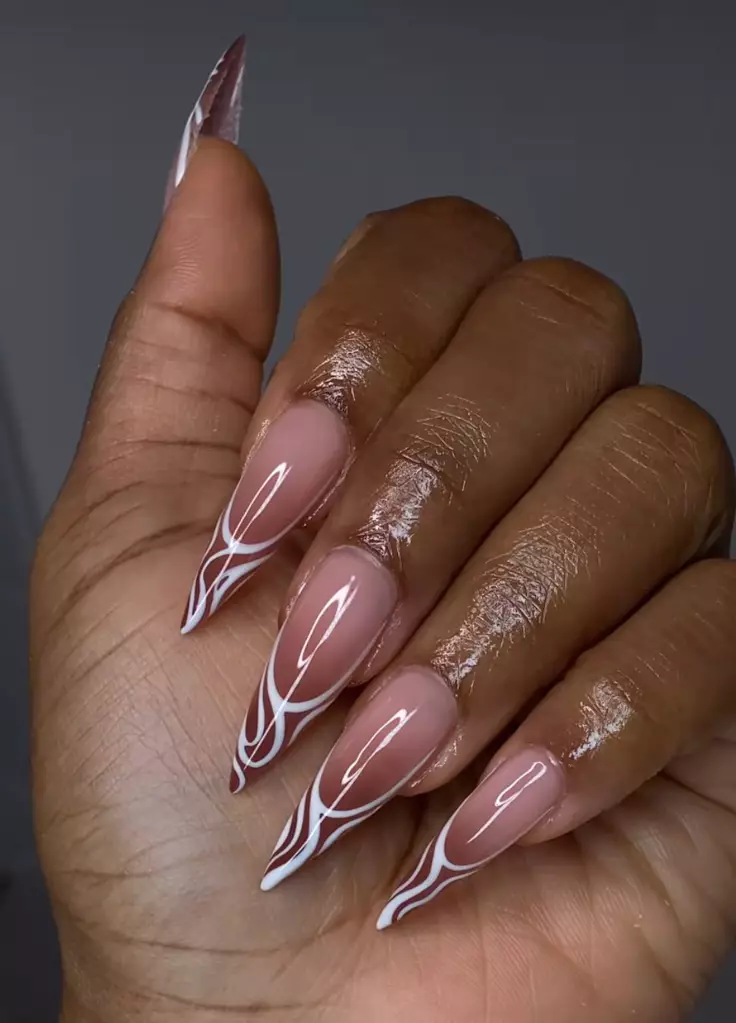 Minimal Girlie